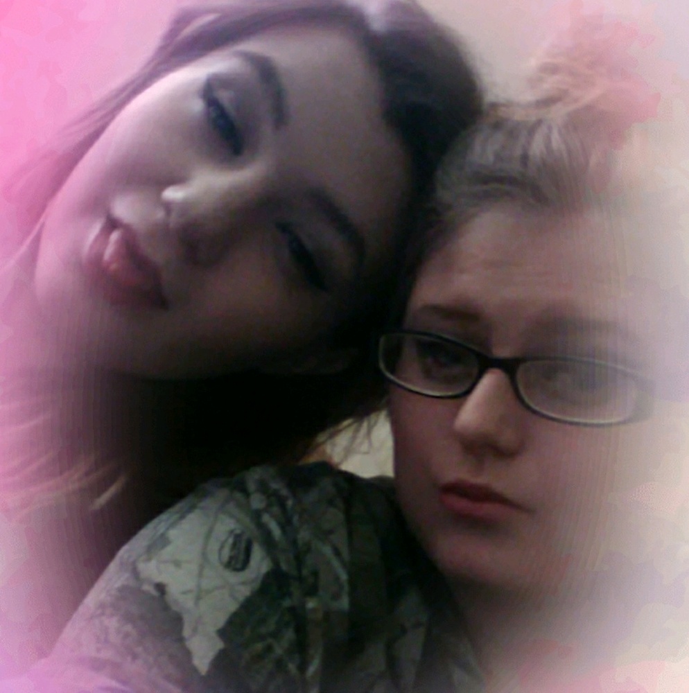 Meet your Posher, Kay-la